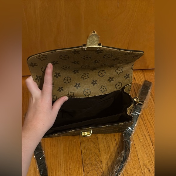 Fashion Crossbody Bag NWOT - Picture 5 of 7